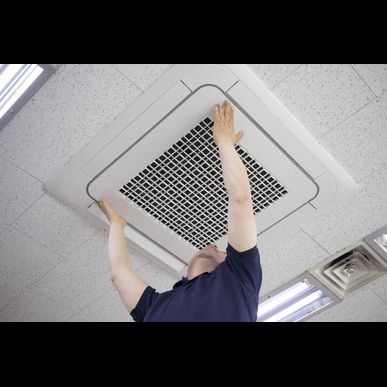 東京都墨田区で埋込エアコン清掃するなら、当社にお任せください。