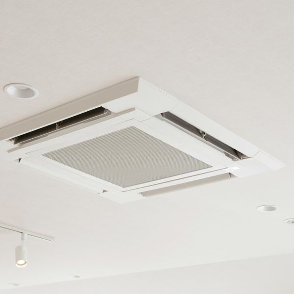 千葉県船橋市で、埋込エアコンのクリーニングをするなら、当社にお任せください。